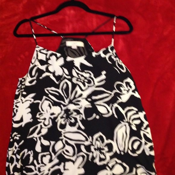 Top - Picture 2 of 2